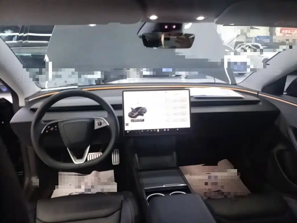 Tesla Model 3 — миниатюра 18