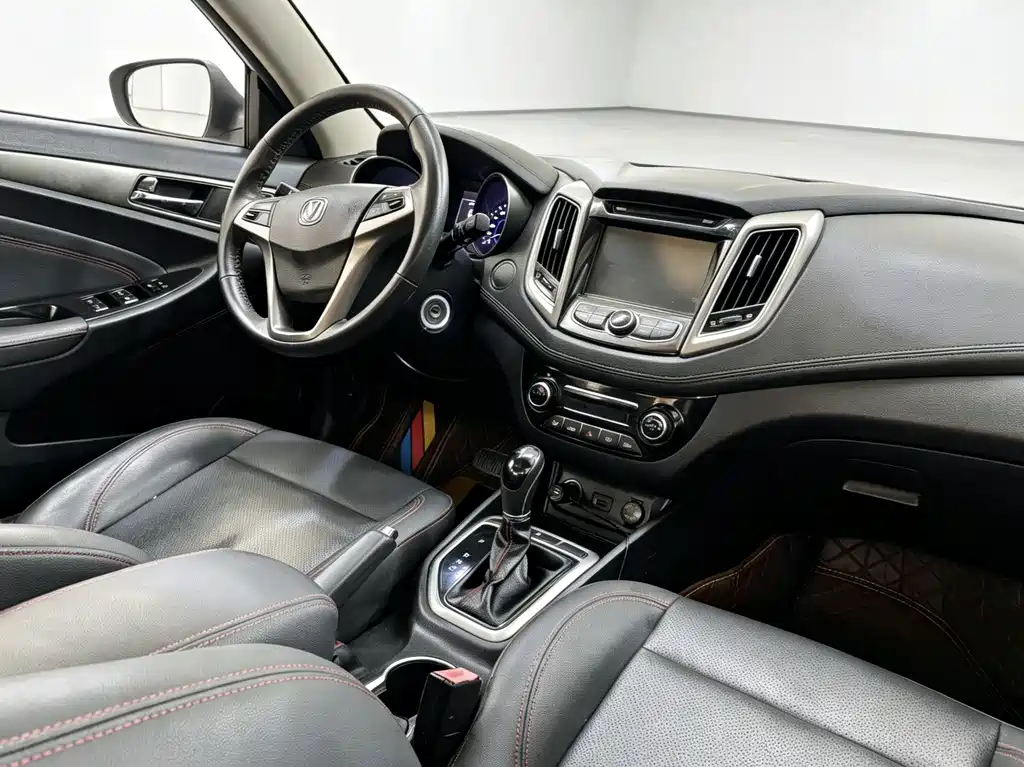 Changan Eado — миниатюра 4