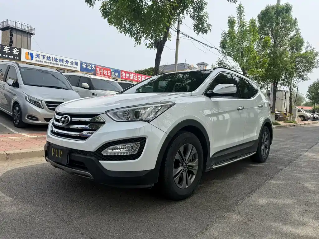 Hyundai Santa Fe 2015