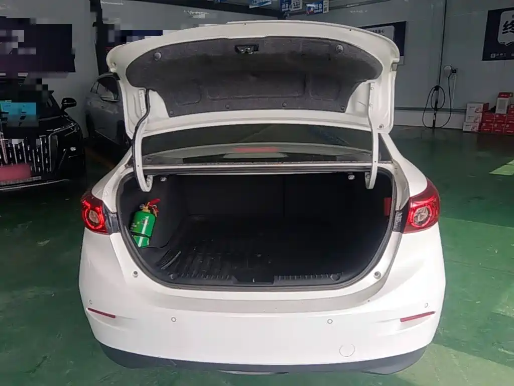 Mazda 3 Axela — миниатюра 19