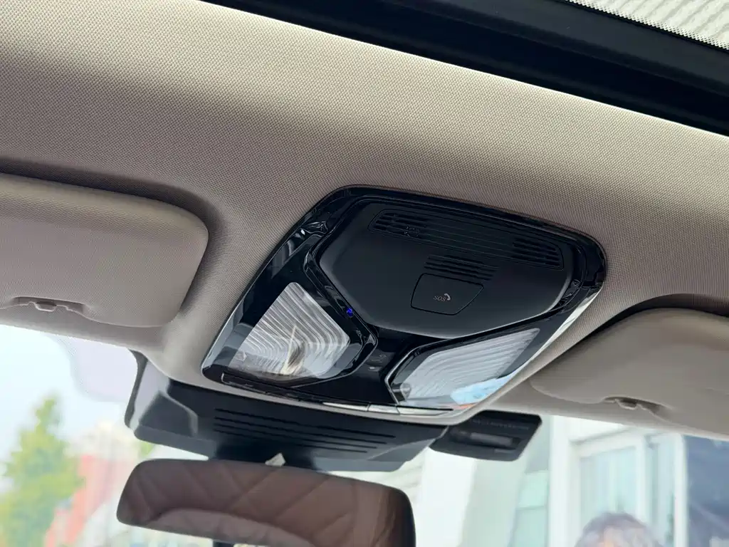BMW X7 — миниатюра 13