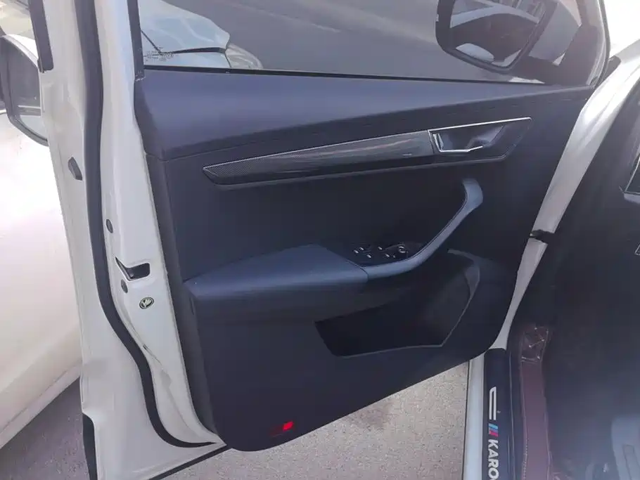 Skoda Karoq — миниатюра 7
