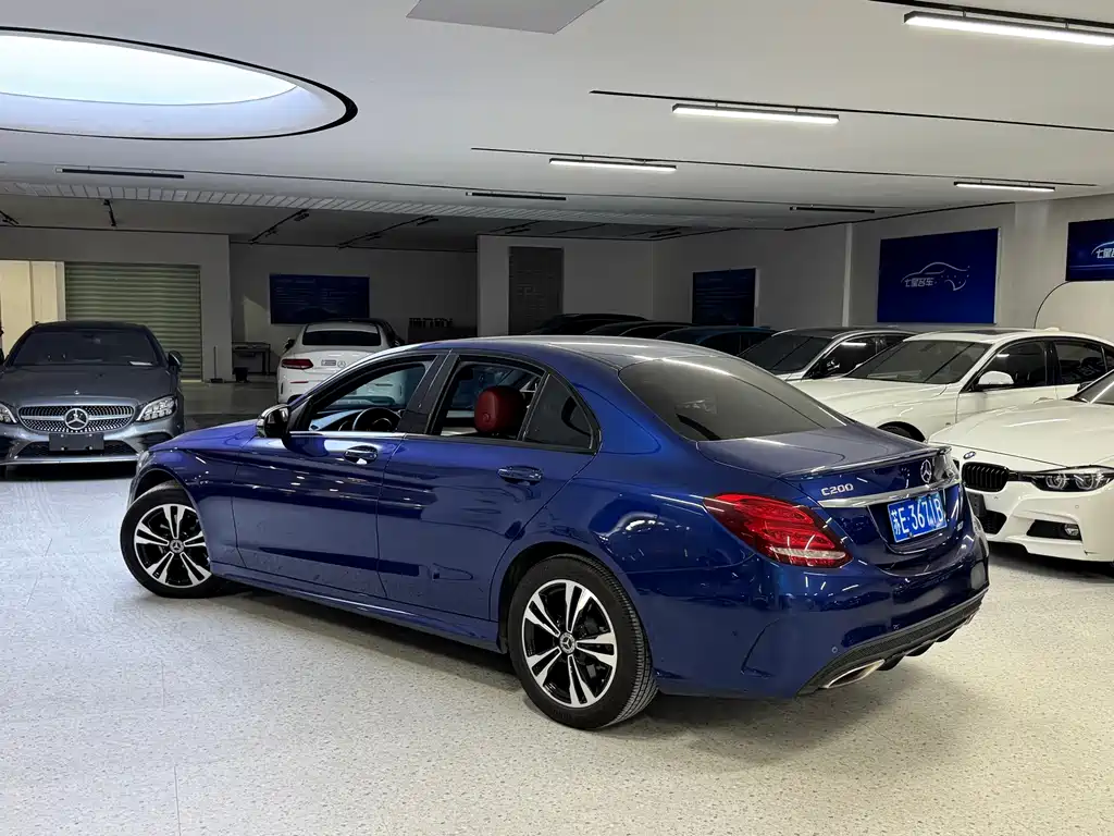 Mercedes-Benz C-Class — миниатюра 4