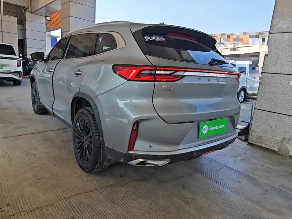 Exeed Lingyun — миниатюра 5
