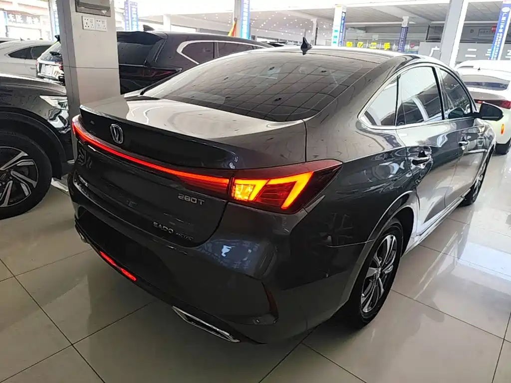 Changan Eado — миниатюра 7