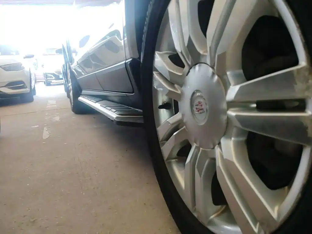 Cadillac SRX — миниатюра 22