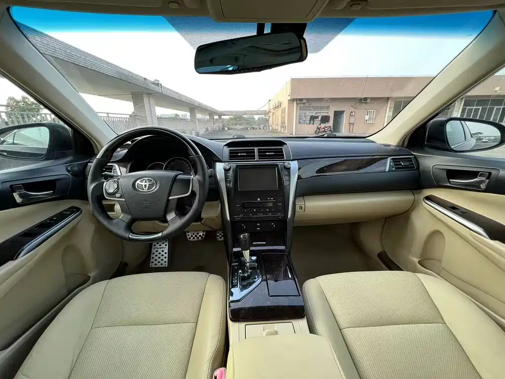 Toyota Camry 2.0G Leading Edition, фото 9