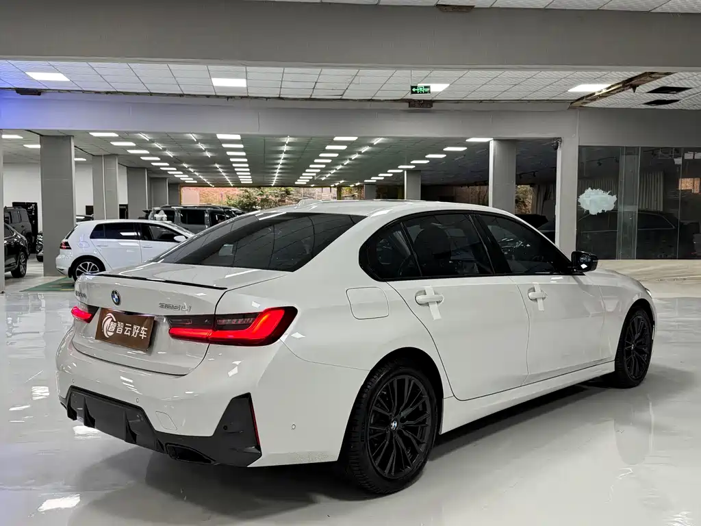 BMW 3 Series — миниатюра 9
