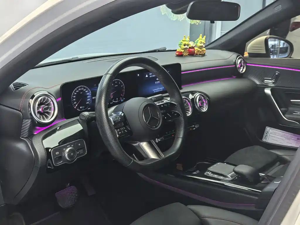 Mercedes-Benz A-Class — миниатюра 12