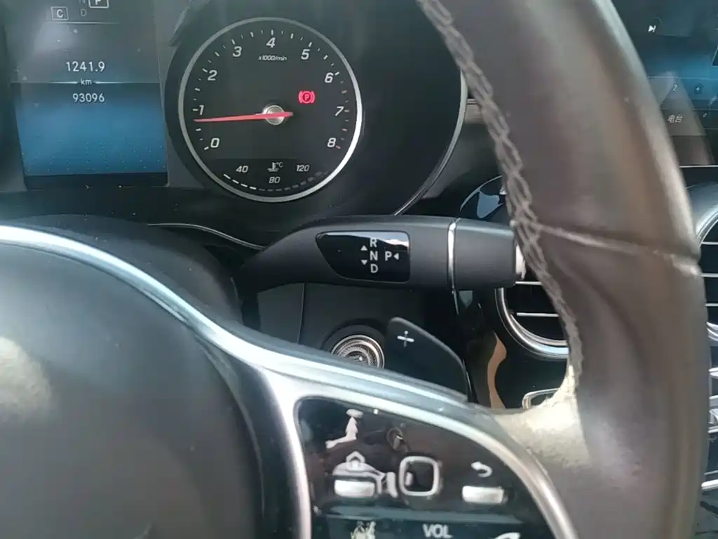 Mercedes-Benz GLC — миниатюра 14