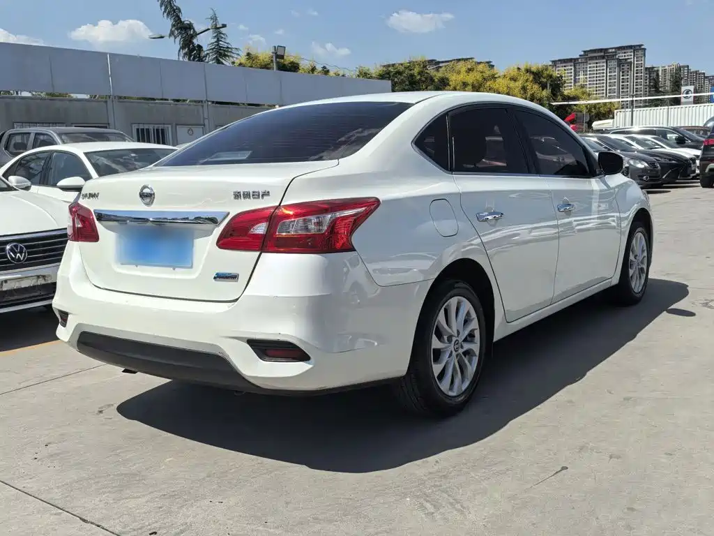 Nissan Sylphy — миниатюра 7