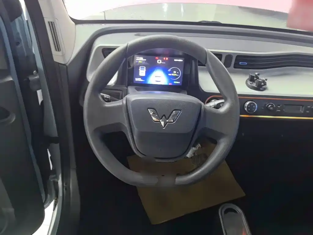 Wuling MINIEV — миниатюра 11