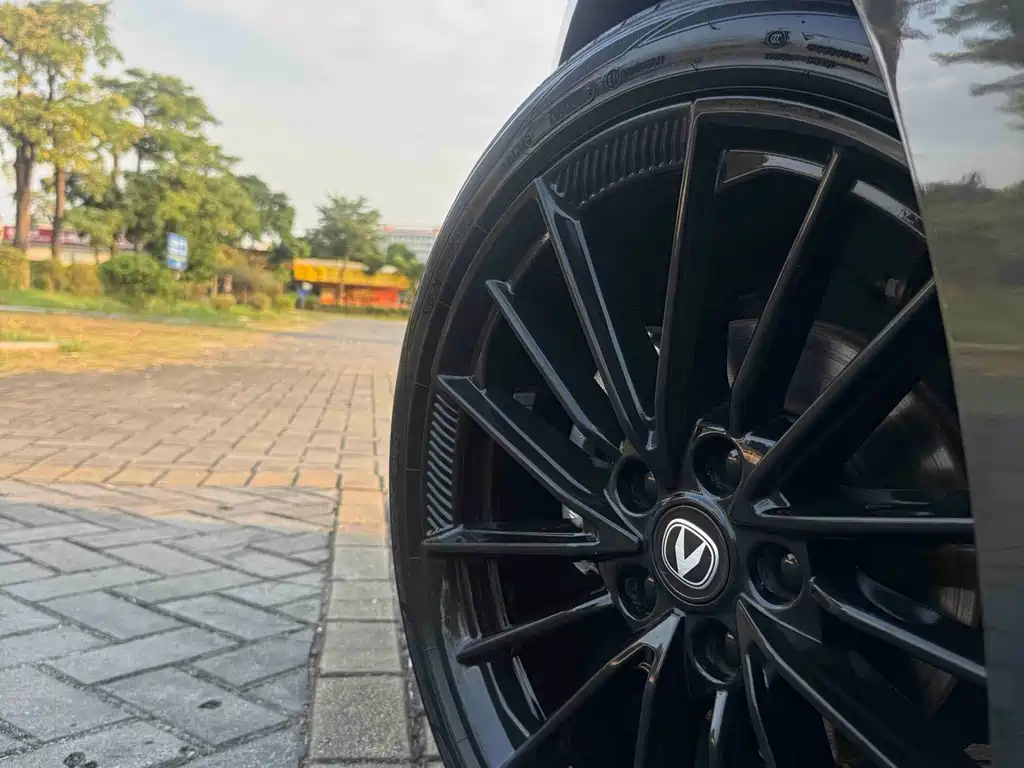 Changan UNI-V — миниатюра 19