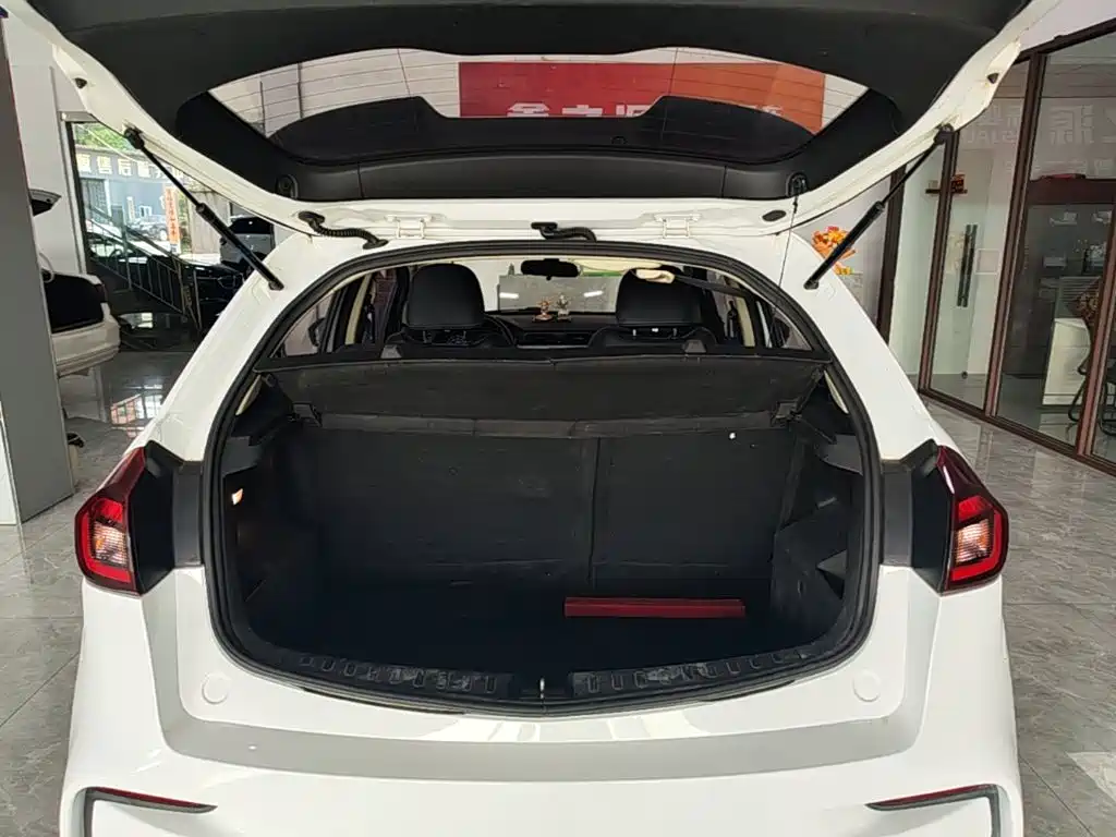 Geely Vision X3 — миниатюра 15
