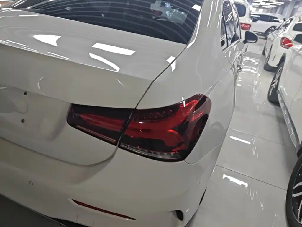 Mercedes-Benz A-Class — миниатюра 8