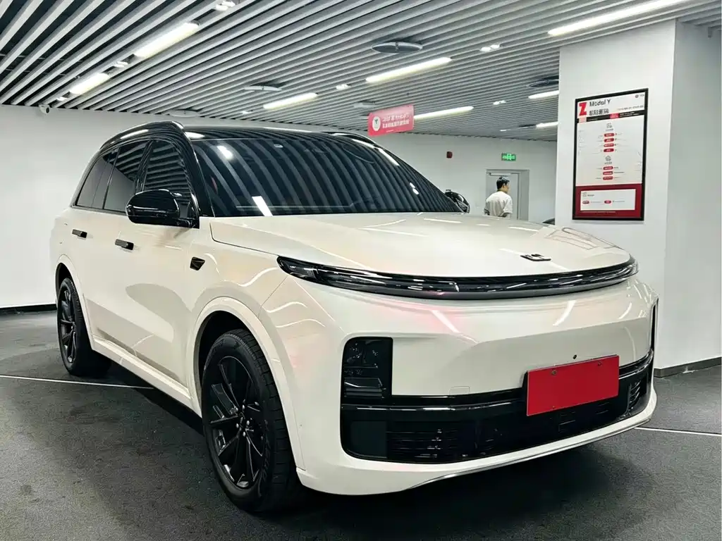 Li Auto L8 2023 Pro