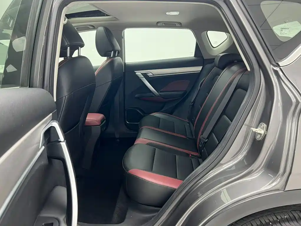 Geely Binyue — миниатюра 8
