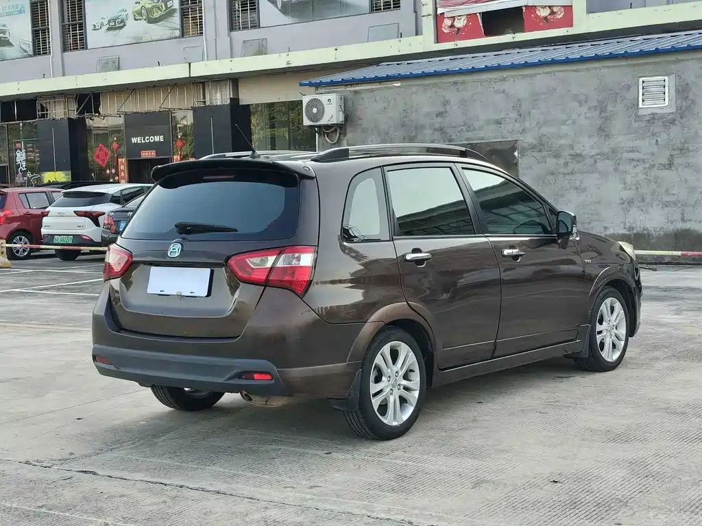 Suzuki Liana A6 — миниатюра 6