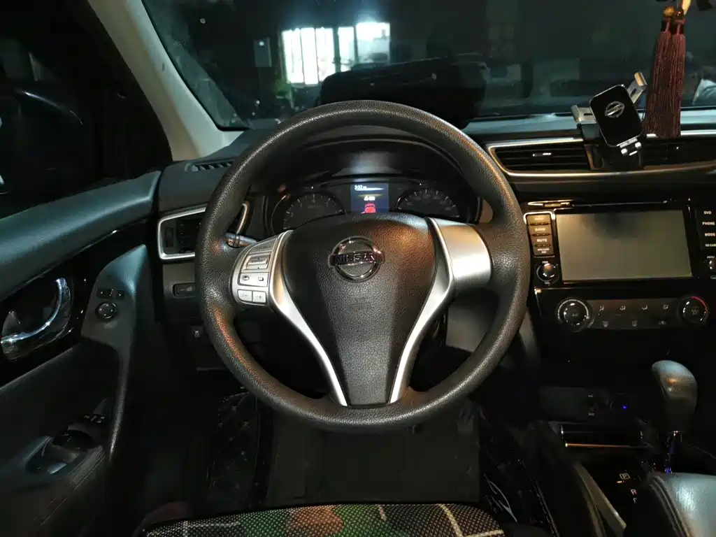 Nissan Qashqai — миниатюра 11