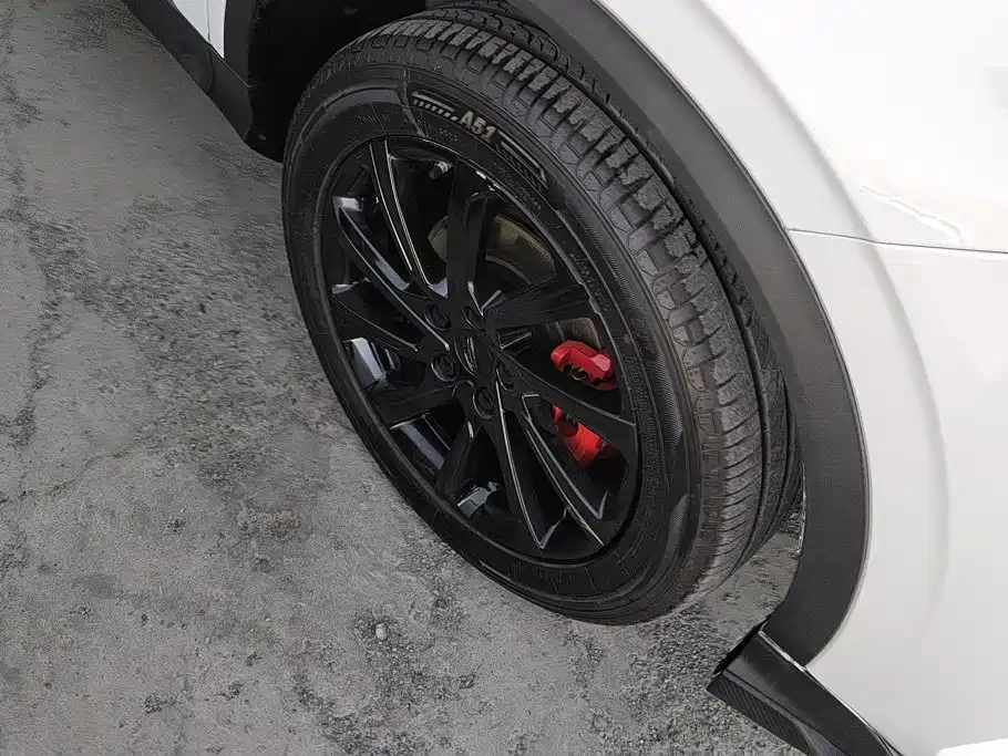 Geely Binyue — миниатюра 6
