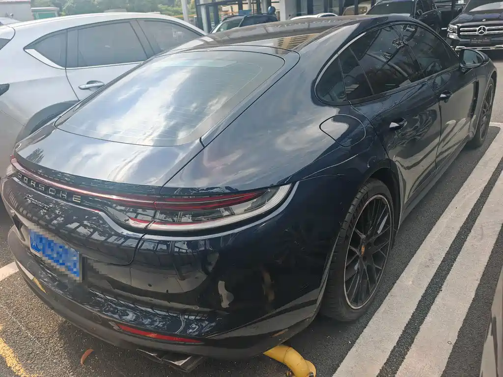 Porsche Panamera — миниатюра 2