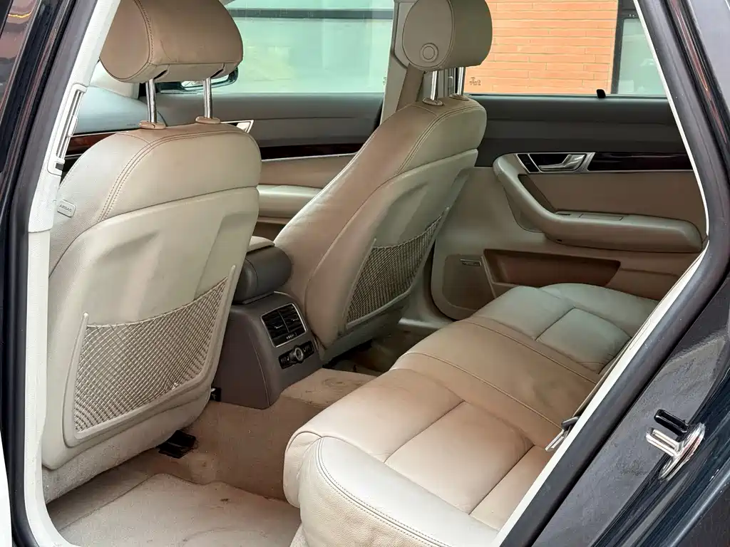 Audi A6L 2011 2.8 FSI Comfort