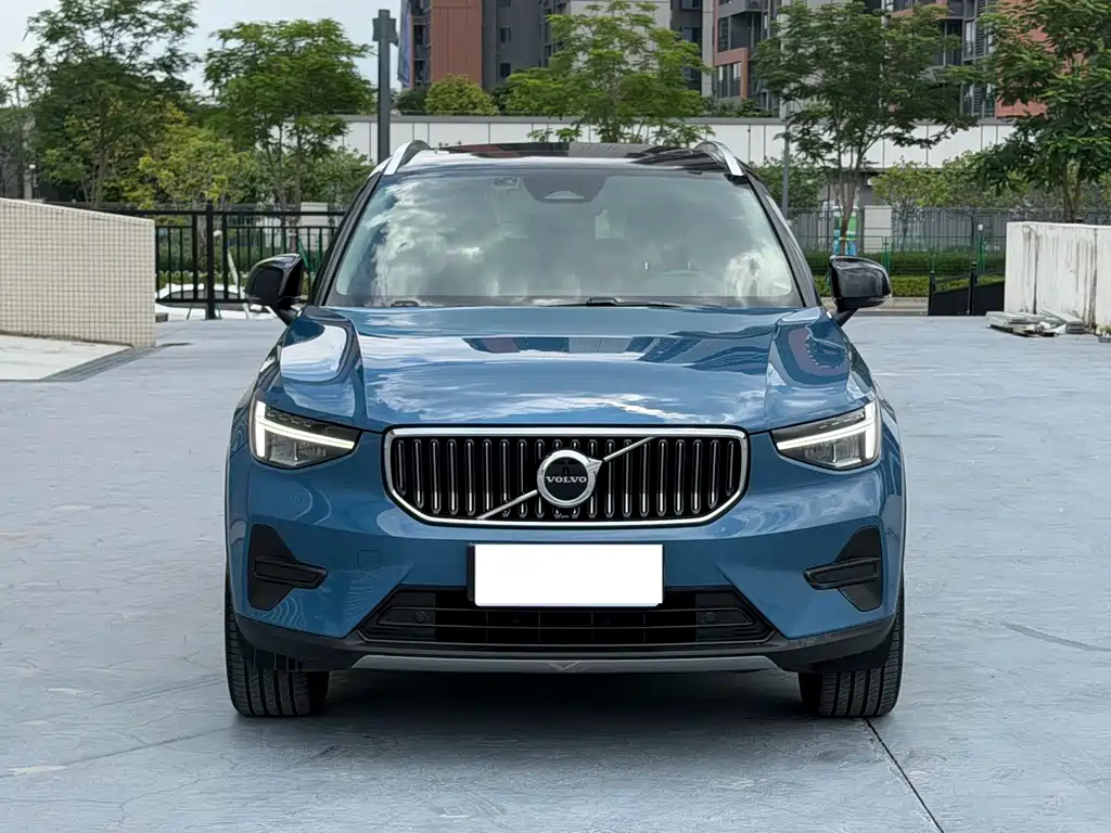 Volvo XC40 — миниатюра 2