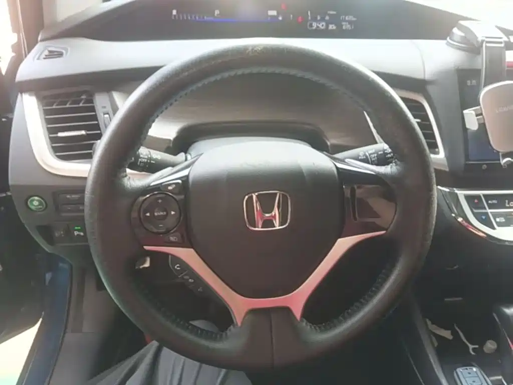 Honda Jade — миниатюра 11