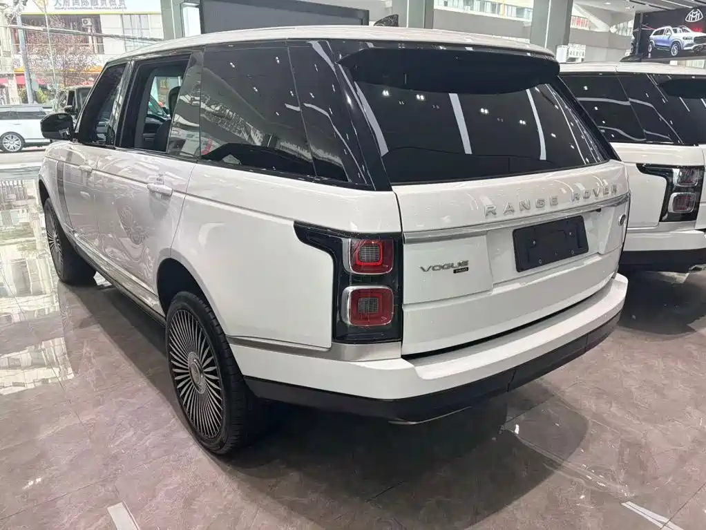 Land Rover Range Rover — миниатюра 4