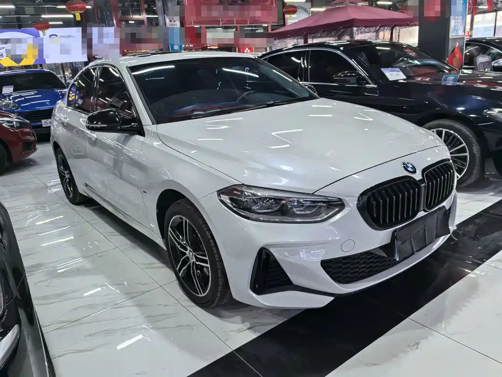 BMW 1 SERIES