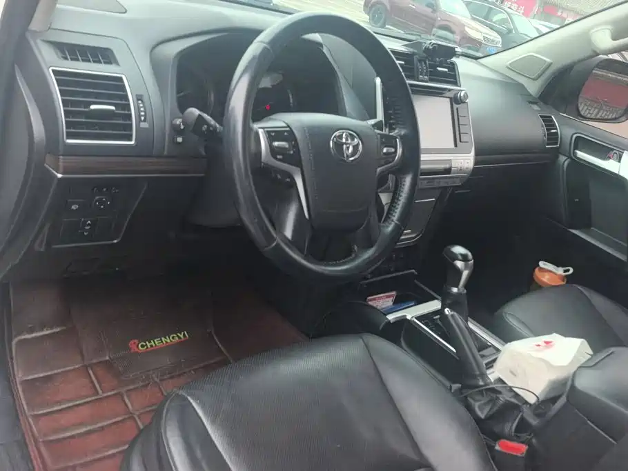 Toyota Prado — миниатюра 12