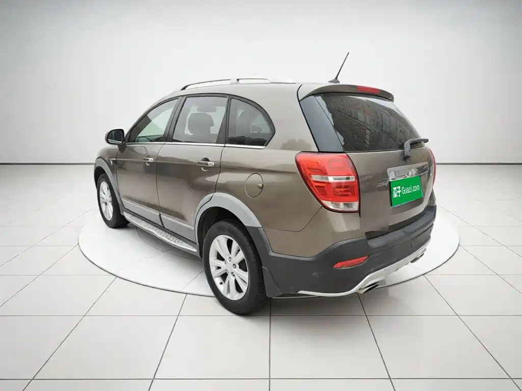 Chevrolet Captiva — миниатюра 4