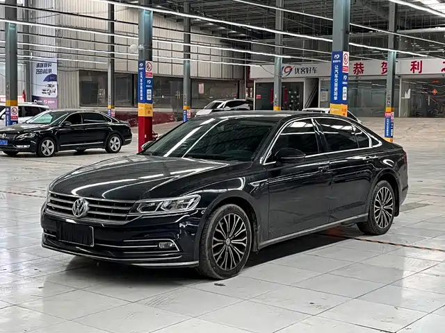 VOLKSWAGEN HUIANG