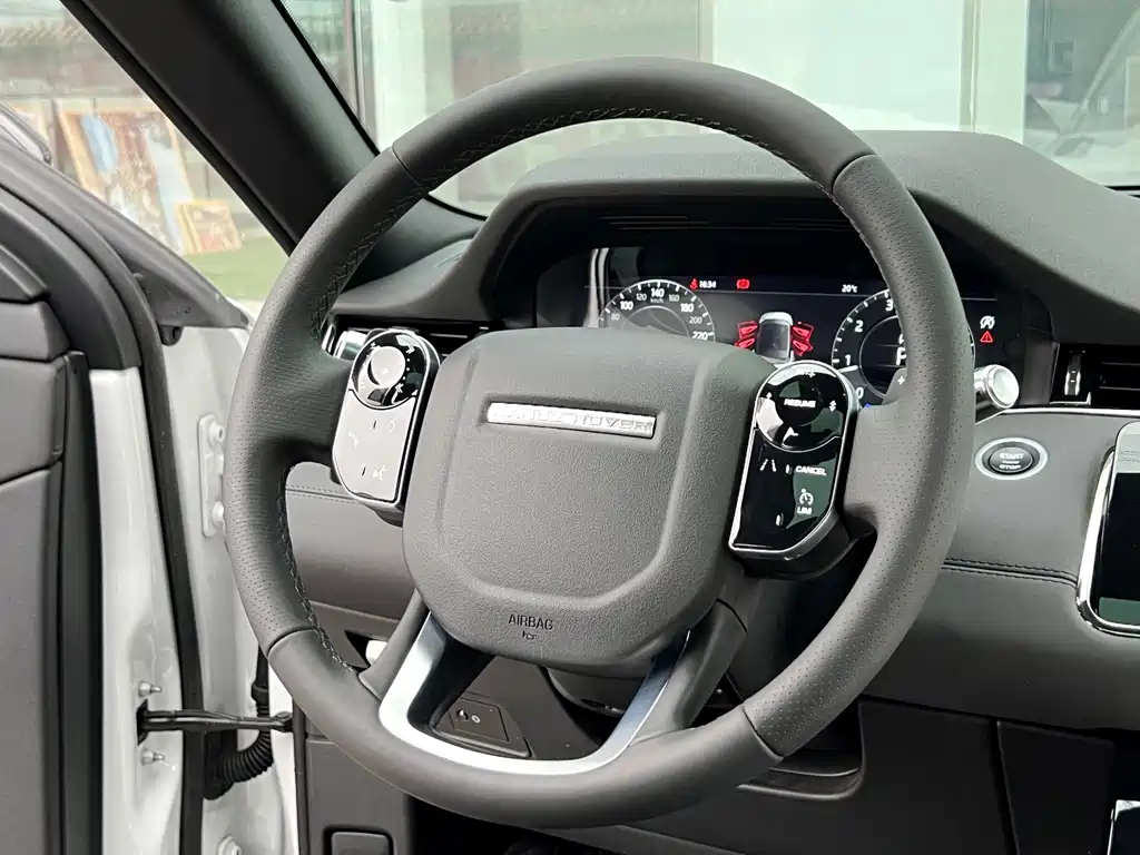 Land Rover Evoque — миниатюра 15