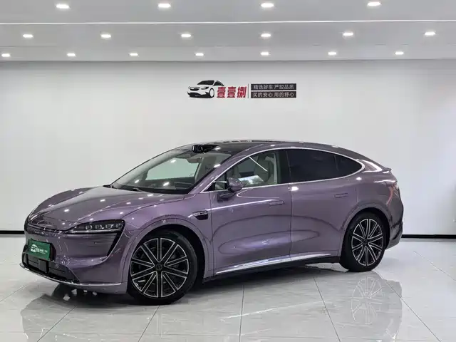 AITO WISDOM WORLD R7 2024