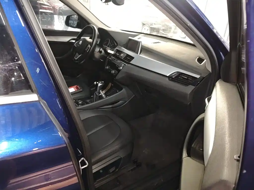 BMW X1 — миниатюра 25