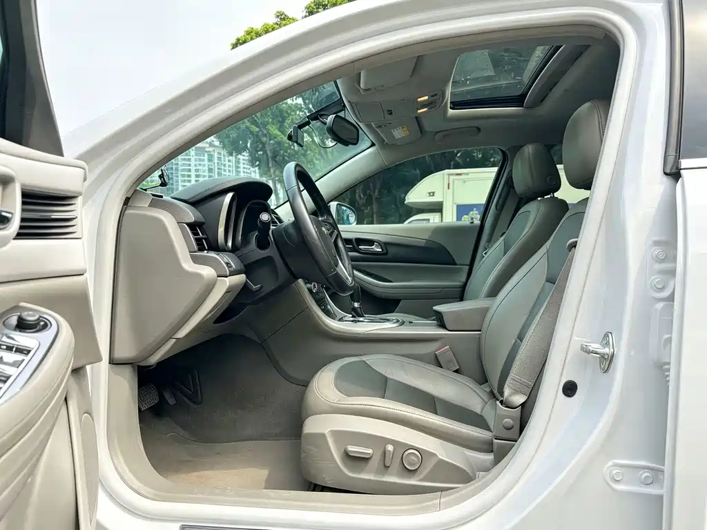 Chevrolet Malibu — миниатюра 5