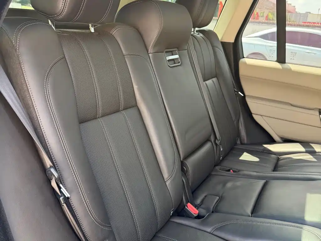 Land Rover Range Rover — миниатюра 14