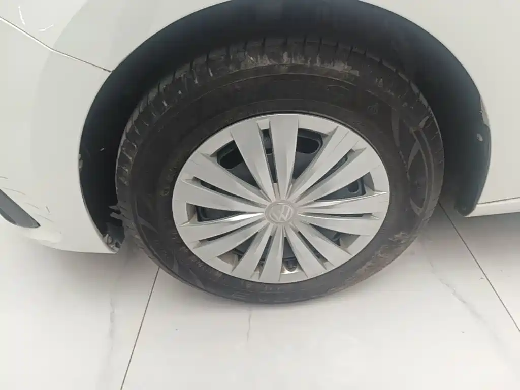 Volkswagen Santana — миниатюра 23