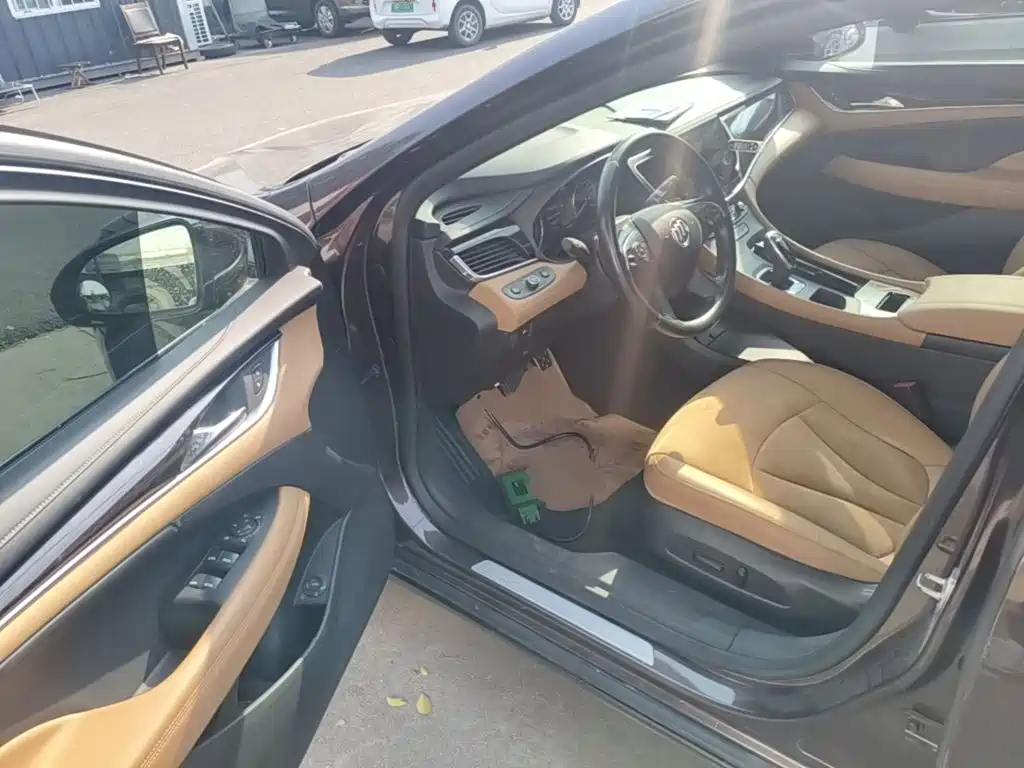 Buick LaCrosse — миниатюра 16