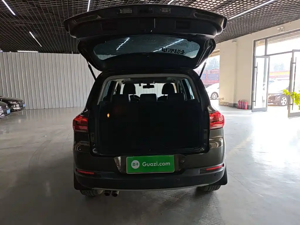 Volkswagen Tiguan — миниатюра 19