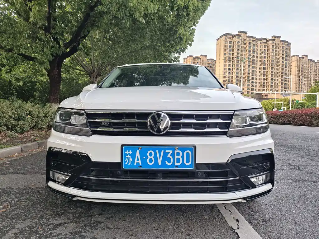 Volkswagen Tiguan L L 2022 330TSI AT R-Line