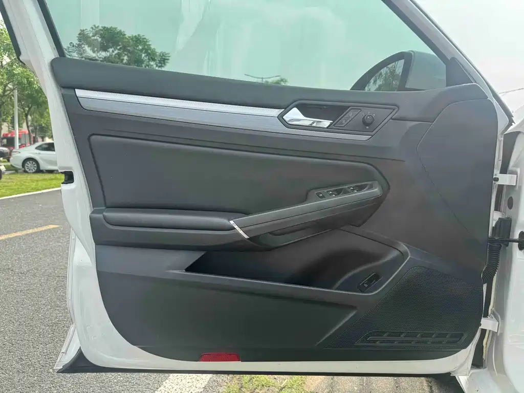 Volkswagen Lamando 2021 280TSI DSG Comfort