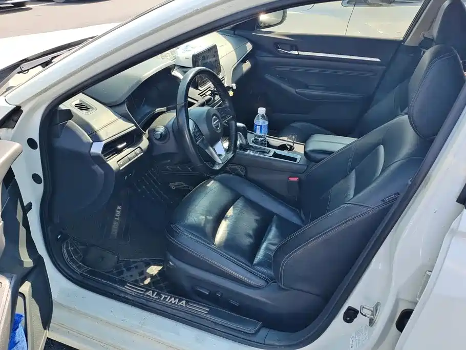 Nissan Teana — миниатюра 9