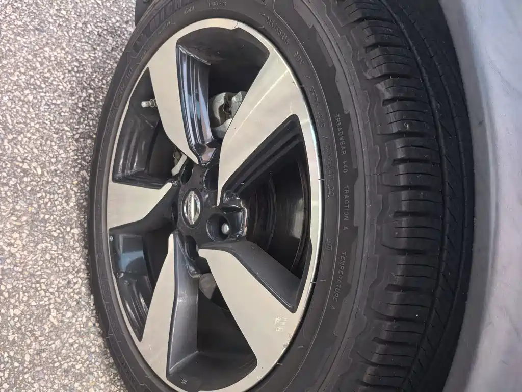 Nissan Qashqai — миниатюра 18