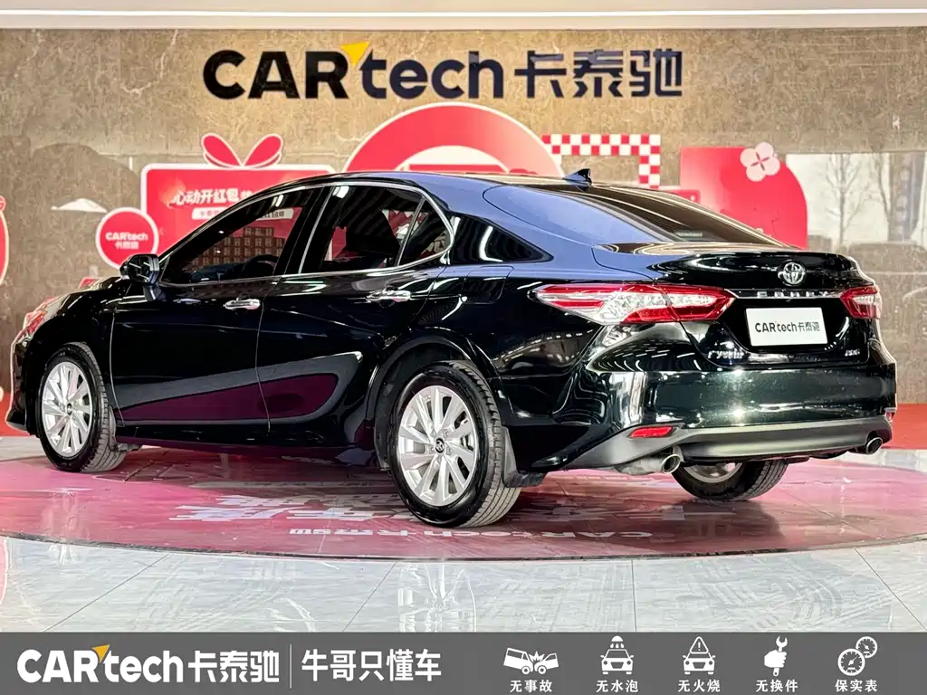 Toyota Camry — миниатюра 26