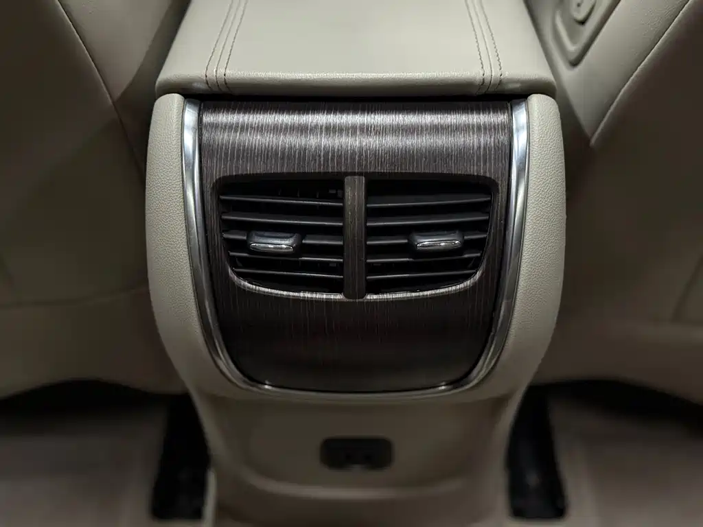 Buick LaCrosse — миниатюра 26