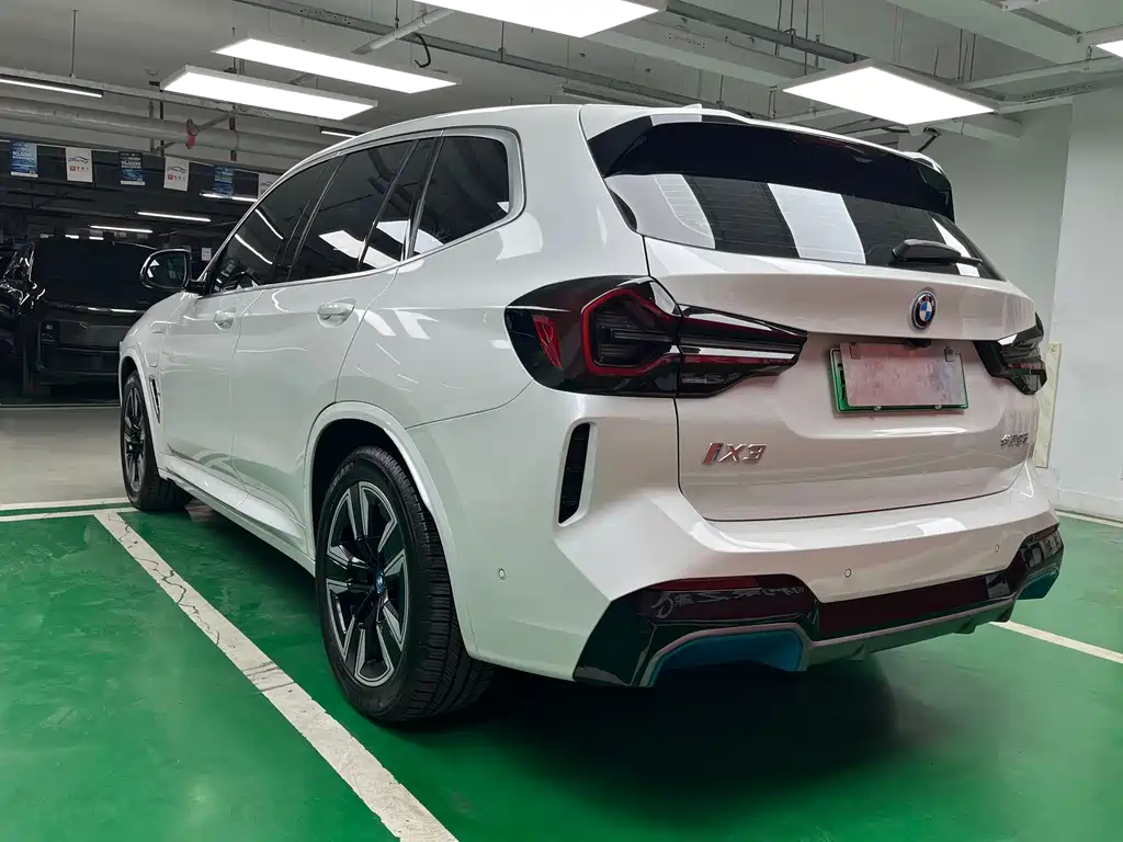 BMW iX3 — миниатюра 4