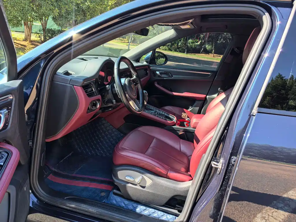Porsche Macan — миниатюра 4