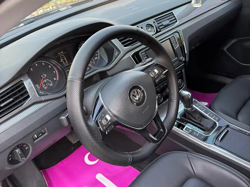 Volkswagen Passat — миниатюра 8